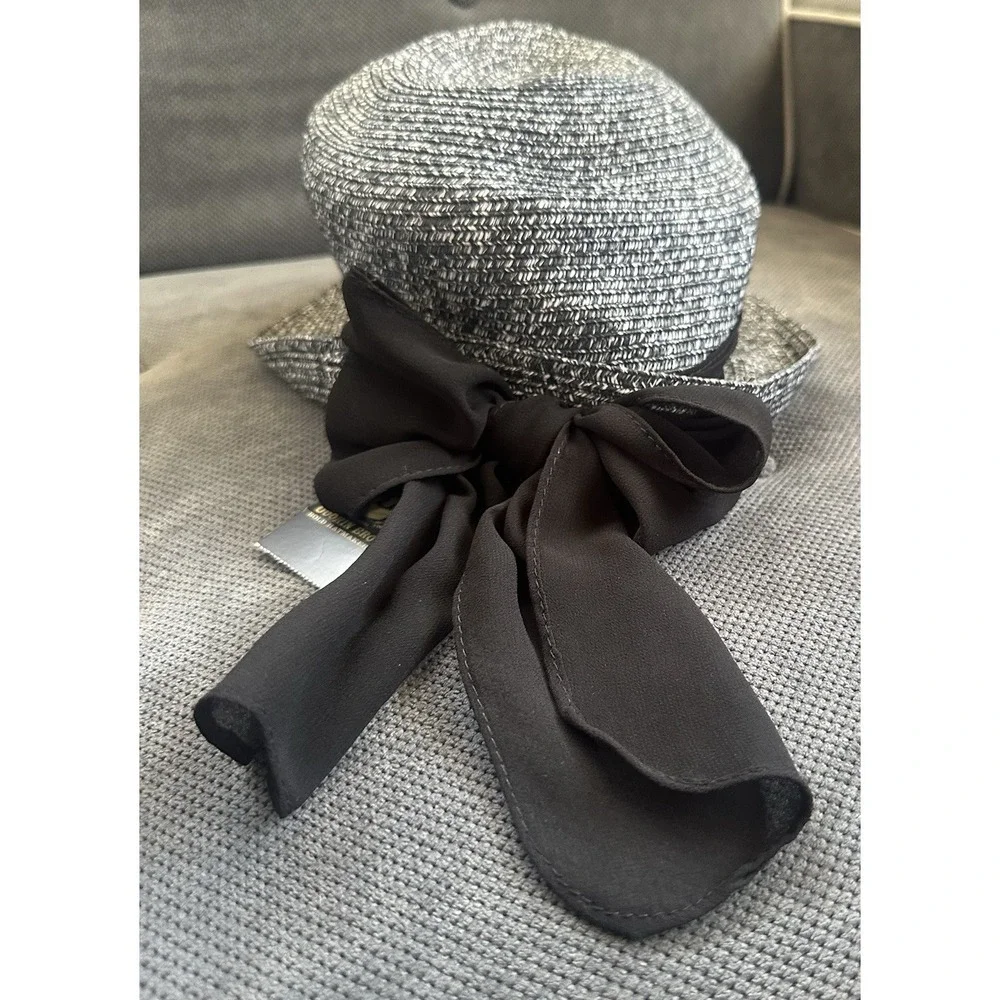Goorin Bros Hat 100% Paper Woman's Large NWT‎ Black And White Bow